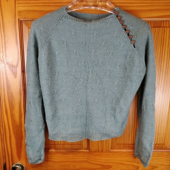 Handmade Knit Sweater Gray Textured Side Buttons - Picture 3 of 10